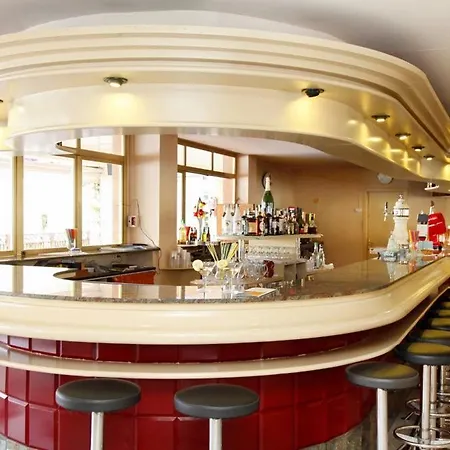 Alua Leo Hotel 4*