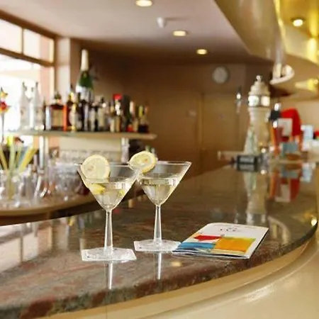 Alua Leo Hotel 4*